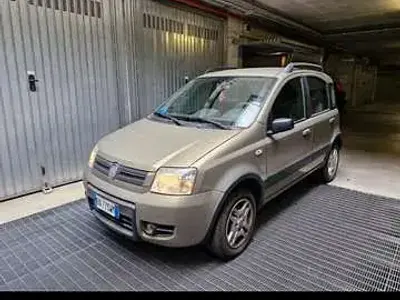 Usata Fiat Panda Climbing 60 CV (44 kW) 2008 Marrone Utilitaria