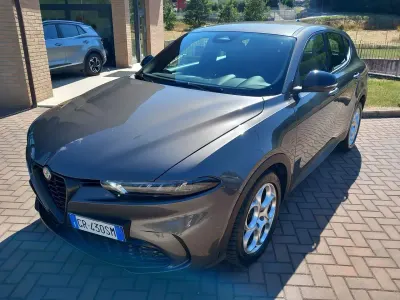 Usata Alfa Romeo Tonale Sprint 131 CV (96 kW) 2023 Grigio SUV