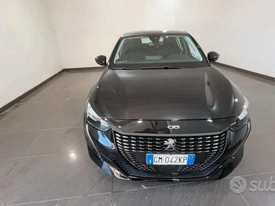Usata Peugeot 208 Active 101 CV (74 kW) 2023 Nero Utilitaria