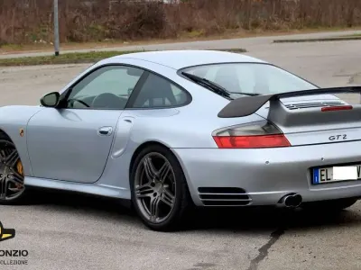 Usata Porsche 996 Turbo 551 CV (405 kW) 2002 Polar silver metallic Coupé
