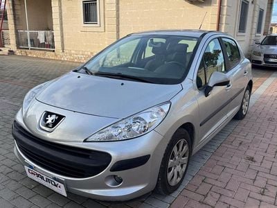 Usata Peugeot 207 70 CV (51 kW) 2007 Argento Berlina