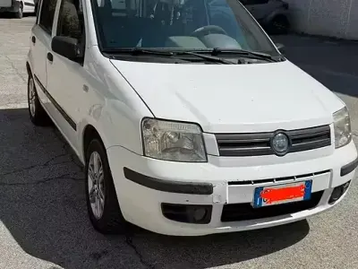 Usata Fiat Panda 60 CV (44 kW) 2005 Bianco Utilitaria
