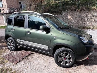 Usata Fiat Panda Cross Cross 85 CV (62 kW) 2019 Verde Utilitaria