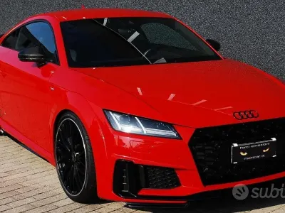 Begagnad Audi TT Competition 200 HK (147 kW) 2021 Röd