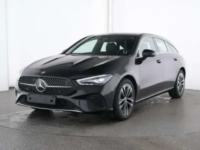 Usata Mercedes CLA200 Shooting Brake 163 CV (119 kW) 2025 Nero Station wagon
