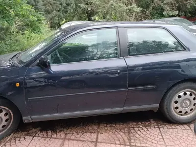 Usado Audi A3 Ambition 110 CV (80 kW) 1999 Utilitario