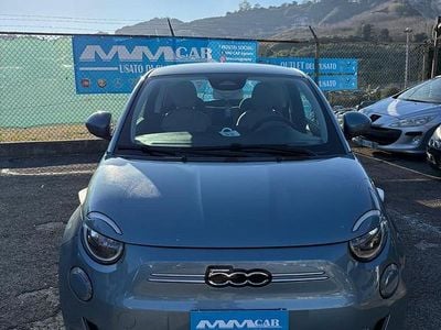 Usata Fiat 500e La Prima 42 kW (58 CV) 2021 Blu Berlina