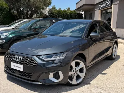Usata Audi A3 Sport 150 CV (110 kW) 2022 Grigio Berlina