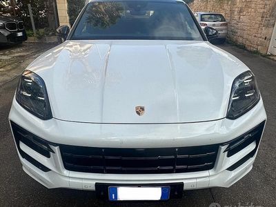 Usata Porsche Cayenne Coupe 354 CV (260 kW) 2024 Bianco Coupé