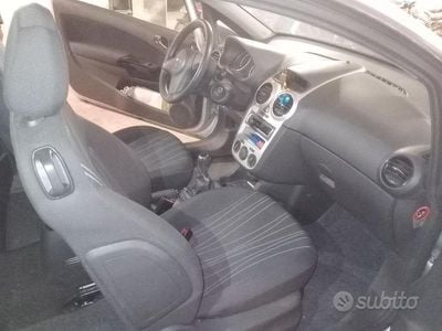 Usata Opel Corsa 2007 Grigio Utilitaria