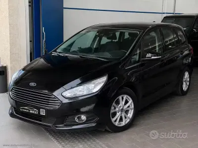 Usata Ford S-MAX S 179 CV (131 kW) 2016 Nero Monovolume