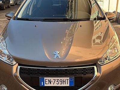 Usata Peugeot 208 82 CV (60 kW) 2012 Grigio Utilitaria