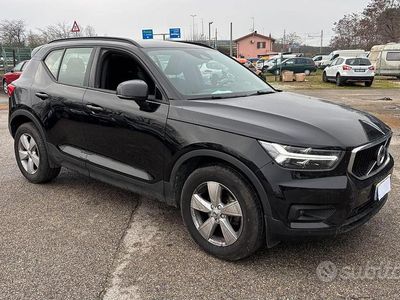 Usata Volvo XC40 150 CV (110 kW) 2019 Nero SUV