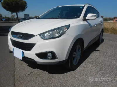 Usata Hyundai ix35 Comfort 136 CV (100 kW) 2012 Bianco SUV