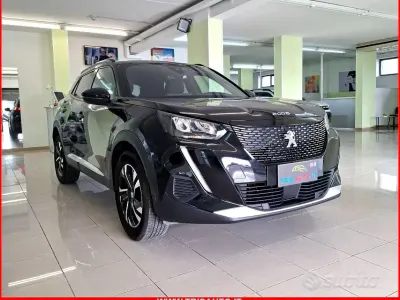 Usata Peugeot 2008 Allure 129 CV (94 kW) 2023 Nero SUV
