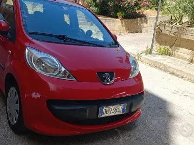 Usata Peugeot 107 68 CV (50 kW) 2008 Utilitaria