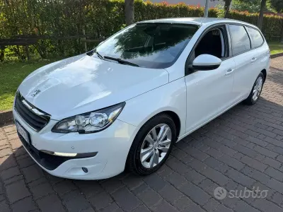 Begagnad Peugeot 308 Business-Line 92 HK (67 kW) 2014 Vit Kombi