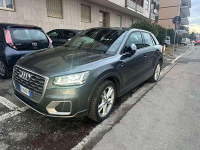 Usata Audi Q2 Admired 116 CV (85 kW) 2017 Grigio daytona SUV