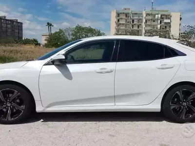 Usata Honda Civic 120 CV (88 kW) 2019 Bianco Berlina