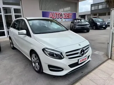 Usata Mercedes B180 AMG 110 CV (80 kW) 2018 Bianco Utilitaria