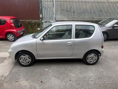 Usata Fiat 600 Anniversary 54 CV (39 kW) 2007 Grigio Utilitaria