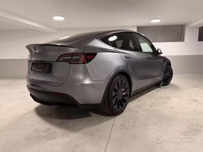 Usata Tesla Model Y Performance 392 kW (534 CV) 2022 SUV