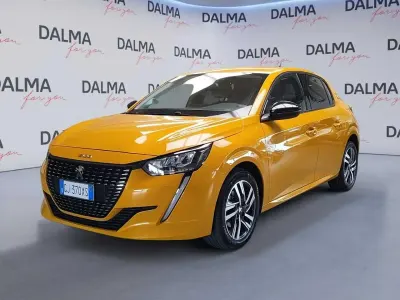 Usata Peugeot 208 Allure 101 CV (74 kW) 2022 Giallo Utilitaria