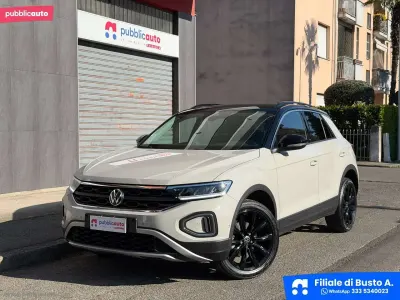 Usata VW T-Roc Sport 110 CV (80 kW) 2023 Bianco SUV