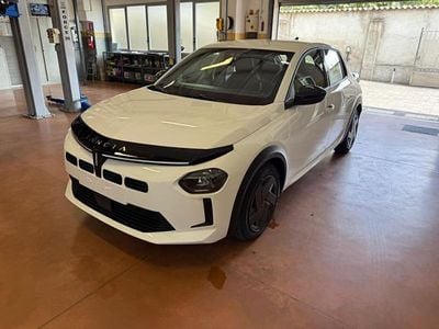 Nuova Lancia Ypsilon 101 CV (74 kW) 2025 Bianco(met.) Utilitaria