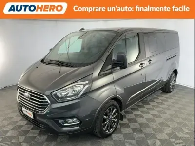 Usata Ford Tourneo Titanium 185 CV (136 kW) 2021 Grigio Monovolume