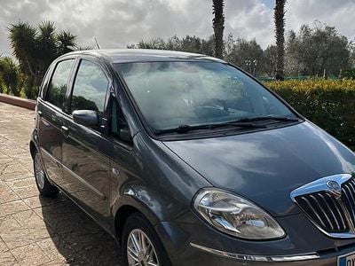 Usata Lancia Musa 90 CV (66 kW) 2009 Grigio Monovolume