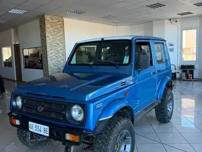 Usata Suzuki Samurai