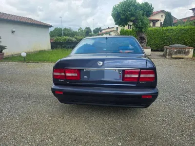 Begagnad Lancia Kappa 145 HK (106 kW) 1995 Blå Sedan