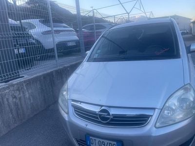 Usata Opel Zafira Enjoy 150 CV (110 kW) 2008 Argento Monovolume