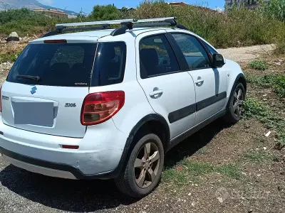 Usata Suzuki SX4 120 CV (88 kW) 2010 Bianco Utilitaria
