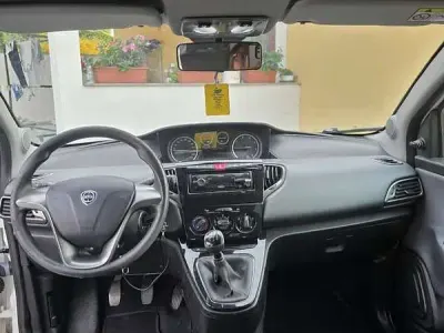 Usata Lancia Ypsilon S 95 CV (69 kW) 2015 Bianco Utilitaria