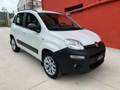 Usata Fiat Panda 4x4 Trekking 80 CV (58 kW) 2016 Bianco Utilitaria