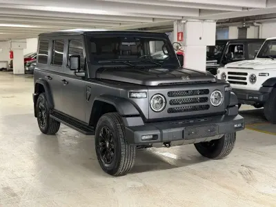 Nuova EMC 212 218 CV (160 kW) 2026 Grigio SUV