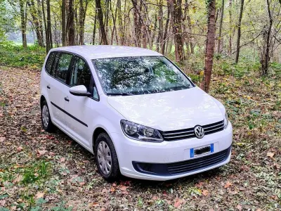 Usata VW Touran Trendline 105 CV (77 kW) 2014 Bianco Monovolume