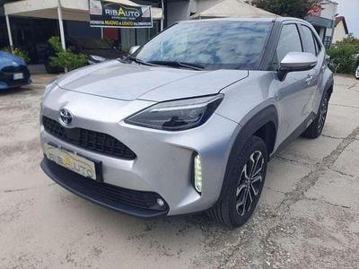 Usata Toyota Yaris Cross Comfort 92 CV (67 kW) 2021 Argento SUV