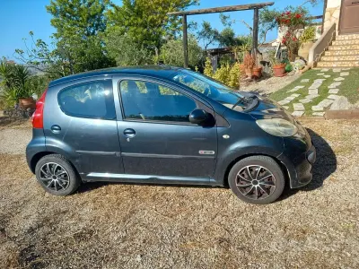 Usata Peugeot 107 68 CV (50 kW) 2006 Utilitaria