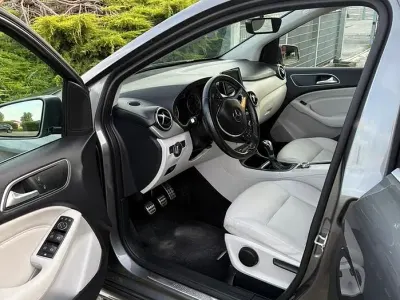 Usata Mercedes B200 Premium 136 CV (100 kW) 2014 Utilitaria