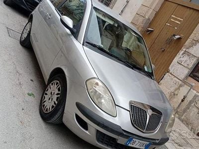 Usata Lancia Ypsilon 60 CV (44 kW) 2006 Utilitaria