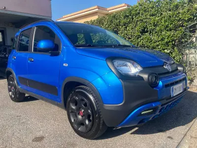 Usata Fiat Panda Cross Cross 70 CV (51 kW) 2022 Blu/azzurro Utilitaria
