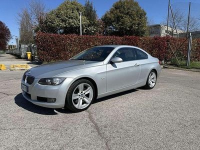 Usata BMW 325 218 CV (160 kW) 2006 Grigio Coupé