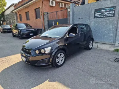 Usata Chevrolet Aveo LTZ 86 CV (63 kW) 2013 Nero Berlina
