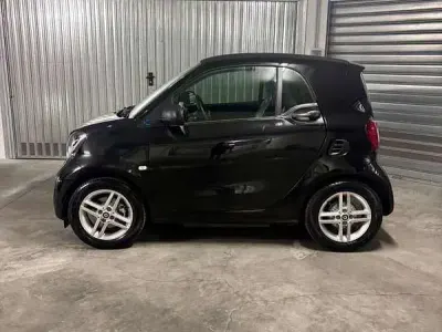 Usata Smart ForTwo Coupé Passion 41 kW (56 CV) 2020 Utilitaria