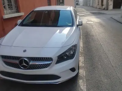 Usata Mercedes CLA180 Premium 109 CV (80 kW) 2018 Bianco Berlina