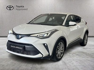 Usata Toyota C-HR Lounge 122 CV (89 kW) 2022 Bianco SUV