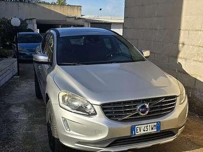 Usata Volvo XC60 R-Design Momentum 181 CV (133 kW) 2014 SUV